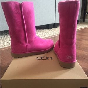 Pink Ugg Boots 💗